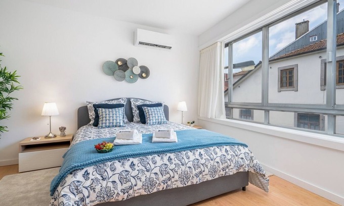Paranhos Apartment | Comfy Sunny Flats | Prime Location