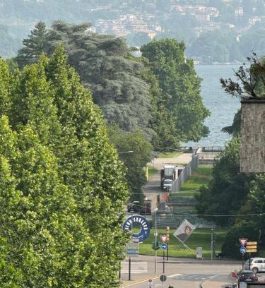 Como Apartment | Como Suite Lake View