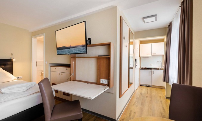 North Sea Mainland Apartment | Compact apartment facing the island - Helgolandia Apartments