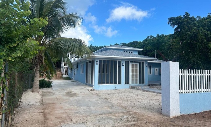 Gregory Town House | Complete home renovation Modern&Peaceful 4bedroom house in marvelous N.Eleuthera