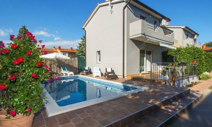 Strmac House | Complex Dora - ideal for 3 friendly families