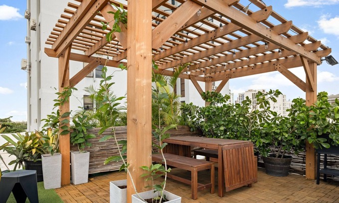 Santurce Apartment | Condado Lagoon 4 BR 2BA w/Rooftop Oasis