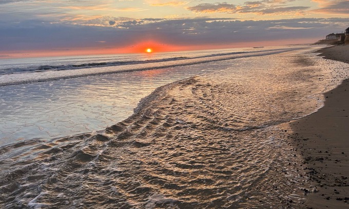 Ocean Bluff-Brant Rock Condo | Condo by the Sea Minutes Walking distance to beach, restaurants, and stores