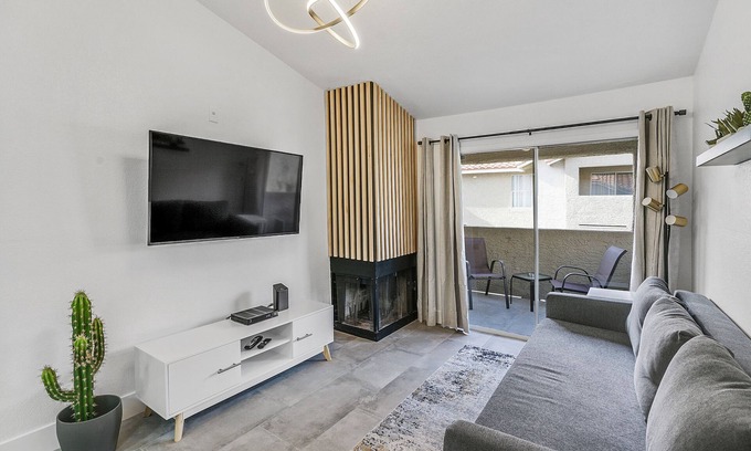 Las Vegas Condo | Condo close to Strip and Raiders Stadium