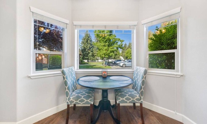 Coeur d'Alene Condo | Condo with Sauna & Fitness Center- Extended Stay Discounts