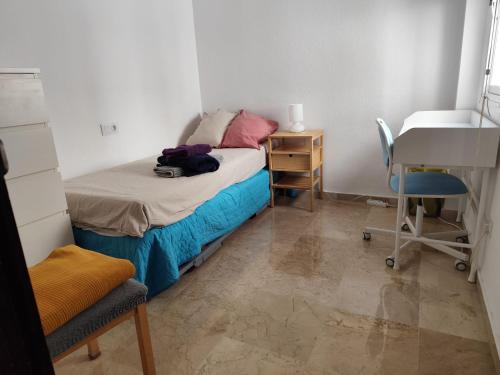 La Goleta House | Confortable habitación céntrica en piso privado