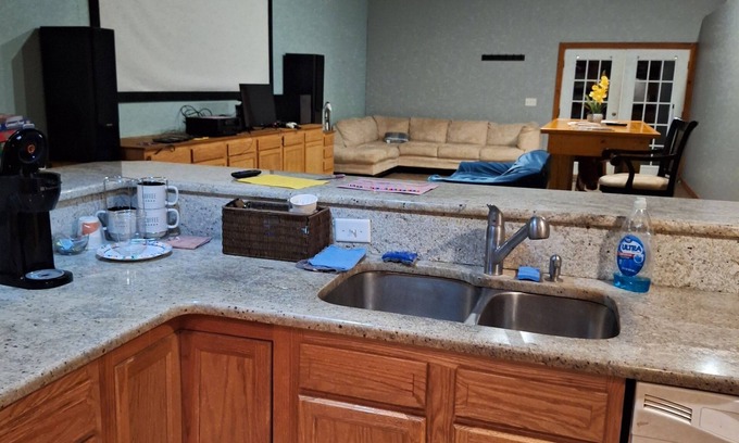 Troutman Apartment | Connect with nature on private horse farm. Kid & Pet friendly