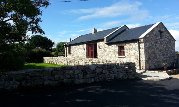 Inverin Cottage | Connemara Stone Barn on Wild Atlantic Way, walk to beach, near Aran Island Ferry