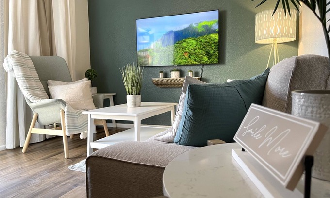 Eagle Pass Apartment | Contemporary 2-Bedroom Rental Unit