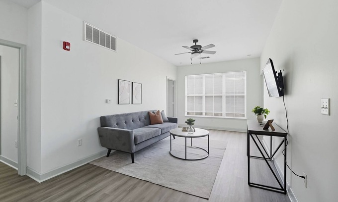 University District Apartment | Contemporary 2BR/2BA with Great Amenities