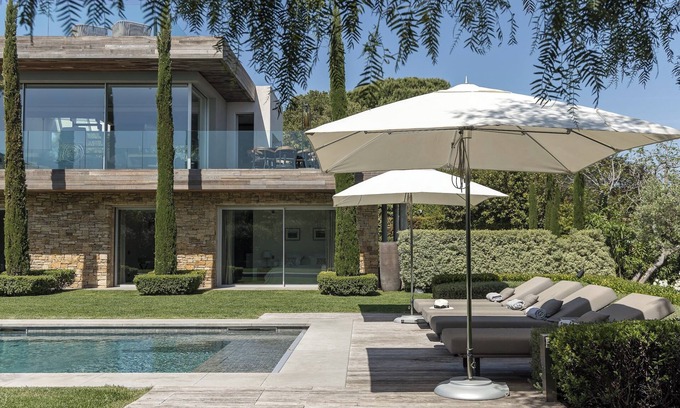 Cap-d'Antibes Villa | Contemporary 5-Bedroom Villa with Heated Pool near Sandy Beach