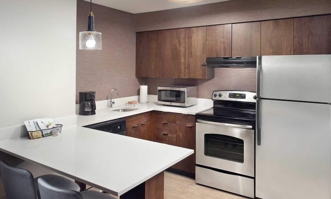 Morrisville Apartment | Contemporary and spacious hotel! Pets Allowed, Pool!