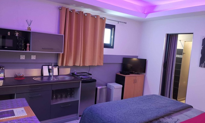 Le Tampon Apartment | Contemporary apartment