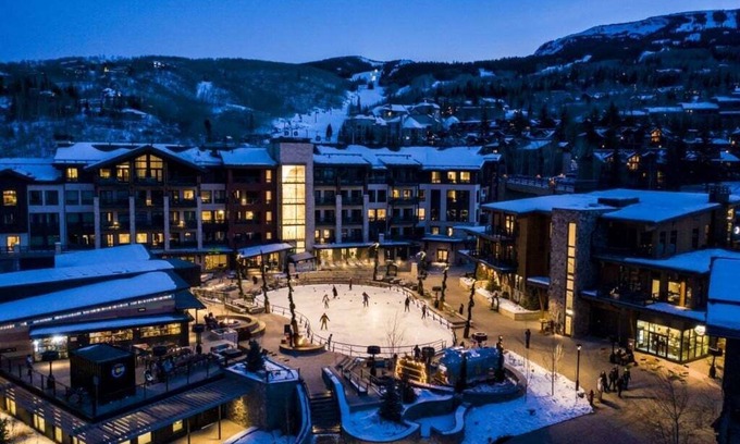 Snowmass Village Condo | Contemporary, Oversized 1 Bedroom Luxe Ski-In/Out Residence with Additional Den
