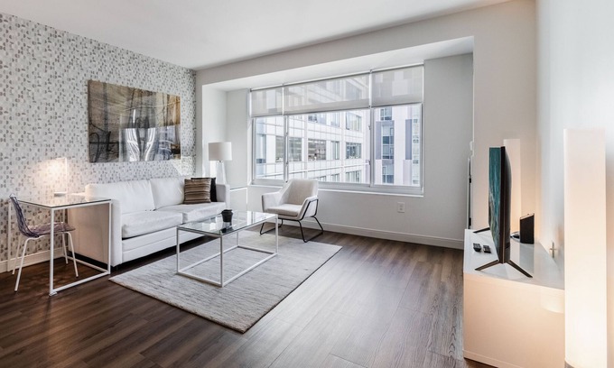 MIT Apartment | Contemporary One Bedroom in Kendall Square