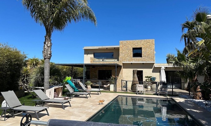 La Seyne-sur-Mer House | Contemporary villa