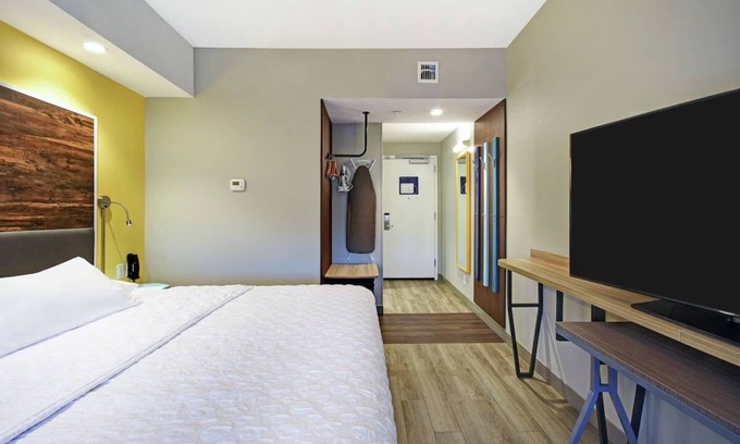 South Portland House | Convenient Room Near Airport & Shopping w/Free Shuttle, Breakfast & Parking