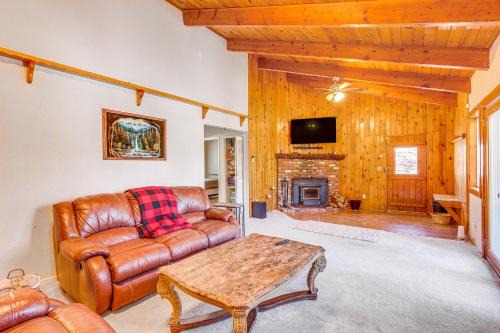 Arrowbear Lake House | Convenient Running Springs Home - Dogs Welcome!