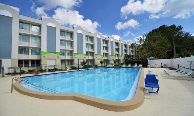 Tallahassee House | Convenient Stay in Florida! Free Parking! Near Edward Ball Wakulla Springs State