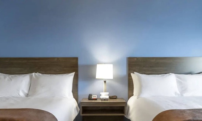 Tucson Hotel | Convenient Tucson Stay with Full Kitchen, Near Downtown Tucson!