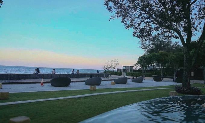 Khao Tao Condo | Conveniently situated in the center of Huahin. Nice decoration.