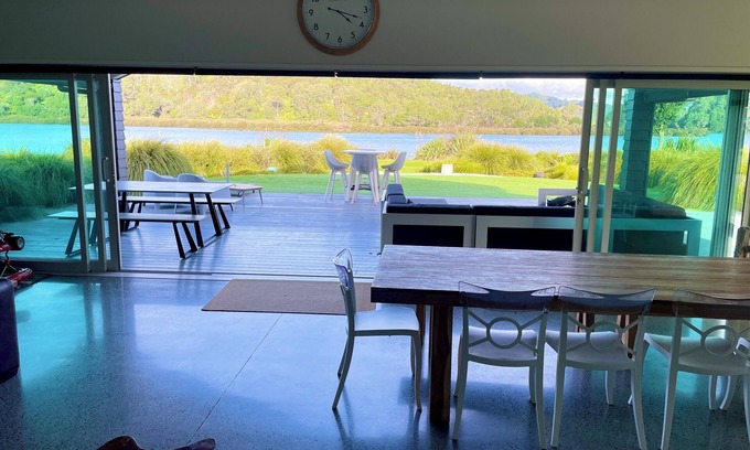 Cooks Beach House | Cooks Beach - Waterfront Paradise. nBeautiful beach home at stunning Cooks Beach
