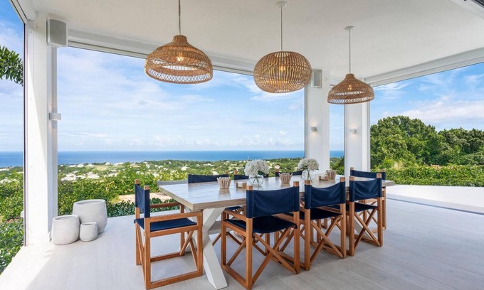 Deanes House | Cool Breeze by Blue Sky Luxury