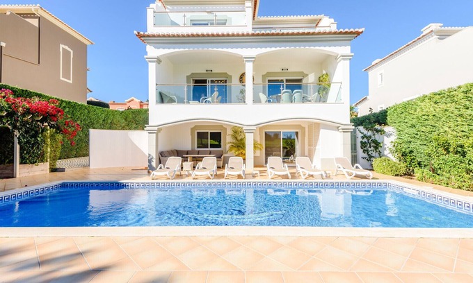 Atalaia Villa | CoolHouses Algarve Lagos | Beautifull V4 w/ golf course view | The White House