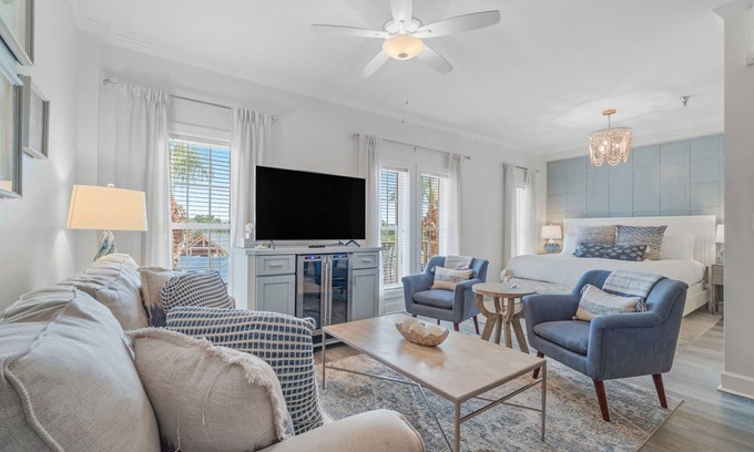 Rosemary Beach Condo | "Coral Chic" 238 Gorgeous Studio-Walk to the Beach