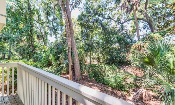 Shipyard Plantation House | Coral Reef Resort