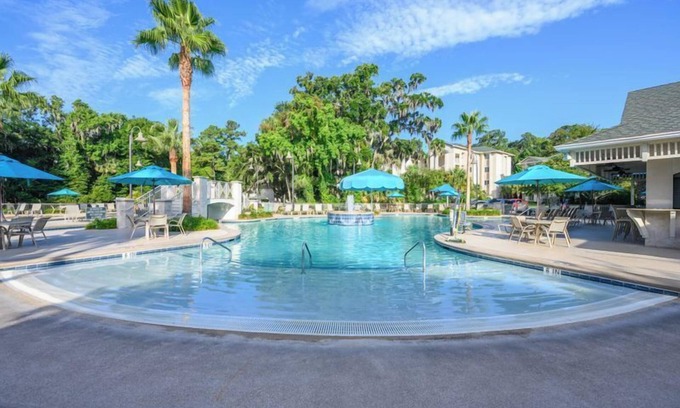 Hilton Head Island Apartment | Coral Sands Resorts by Palmera