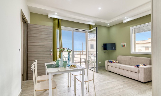 Agnone Bagni Apartment | Corallo House 200m From The Sea, Augusta, Italy