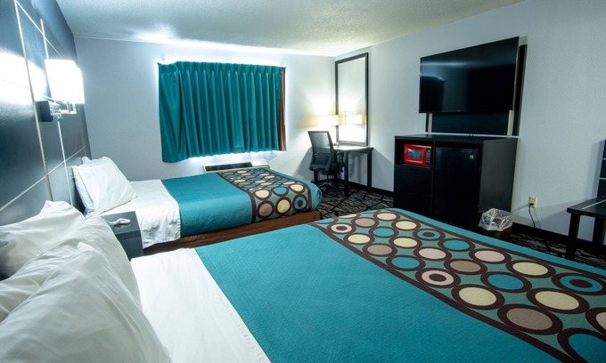 New Richmond Hotel | Coratel Inn and Suites By Jasper New Richmond - Deluxe 2 Queen Bed Non Smoking