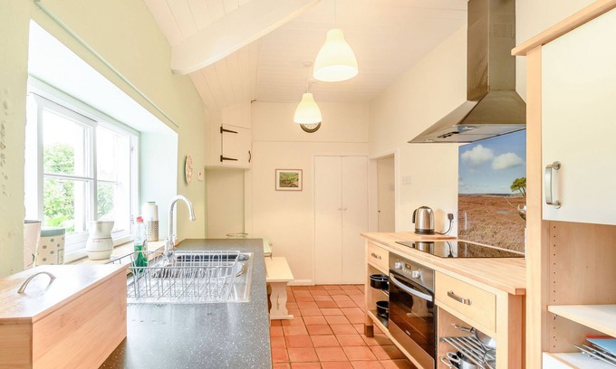 Cropton Cottage | CORNER COTTAGE, pet friendly, character holiday cottage in Cropton