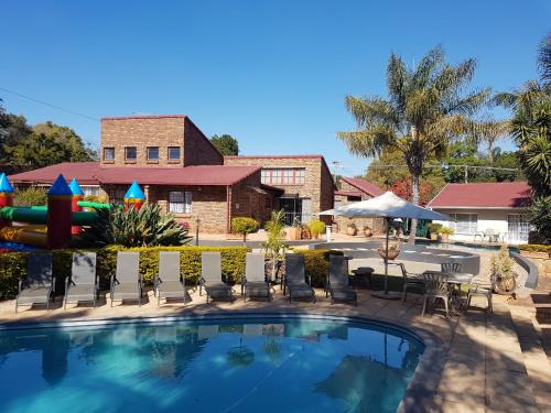 Lynnwood Ridge House | Cornerstone Guest Lodge