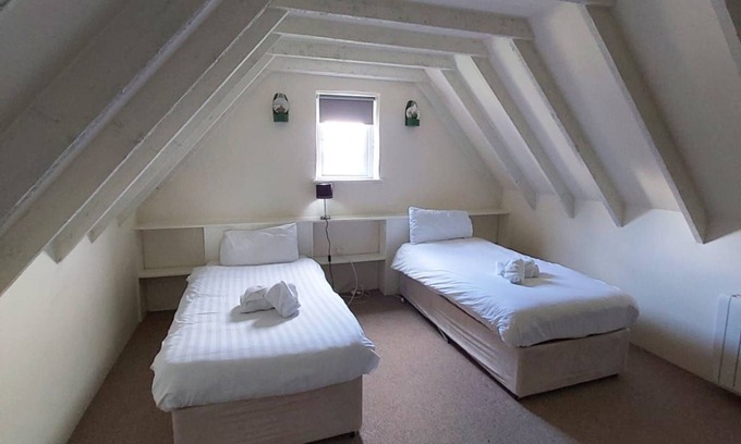 Killinaboy Cottage | Corofin Lake Cottage No 4