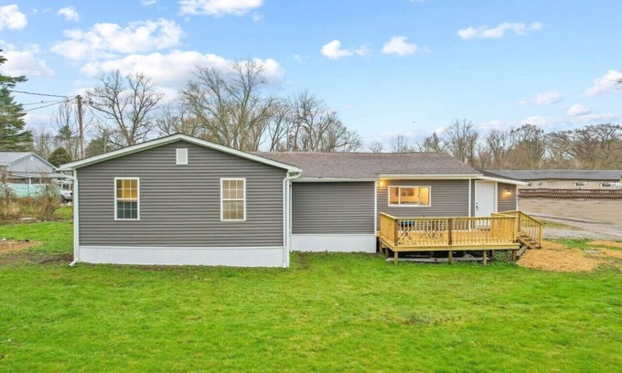 Fairfield Beach Apartment | Corporate Cottage on Circle