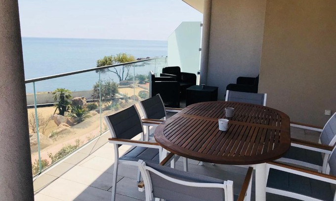 Solenzara Apartment | Corsicacasa Appartement Sur La Mer Port De Solenzara