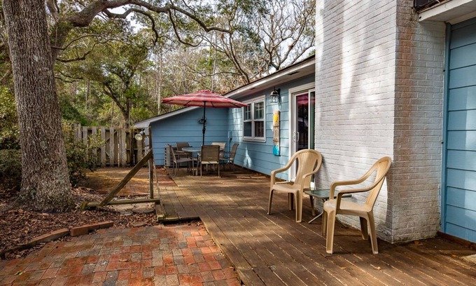 Pine Knoll Shores House | Cosgrove's Cove