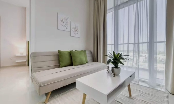 Dubai Apartment | Cosy 1 Bedroom Apartment in Golf Vita, Damac Hills