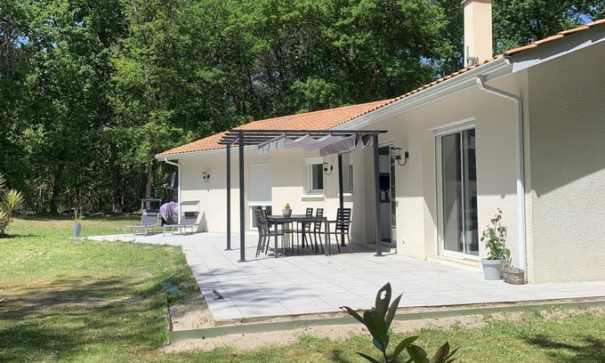 Soulac-sur-Mer House | Cosy 140m2 house in the countryside.