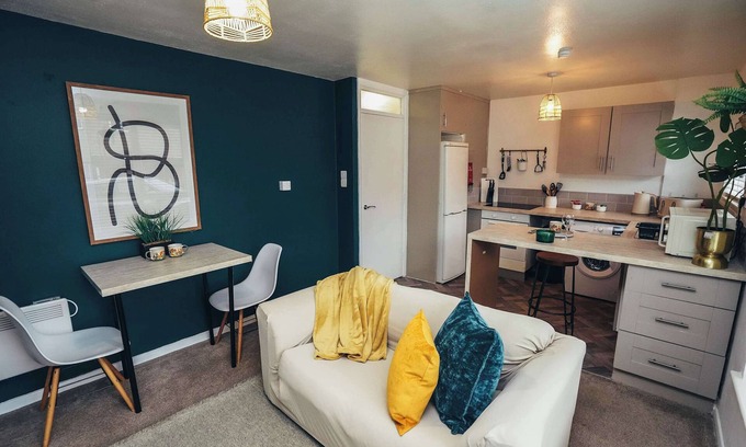 Mickleover Apartment | Cosy 1BR Apt Self Check In Parking | By DerBnB