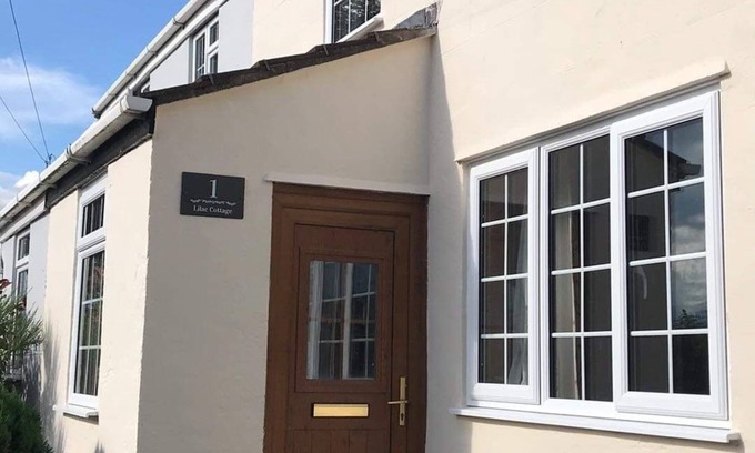 Ross-on-Wye Cottage | Cosy 2 bed cottage in peaceful rural Herefordshire.