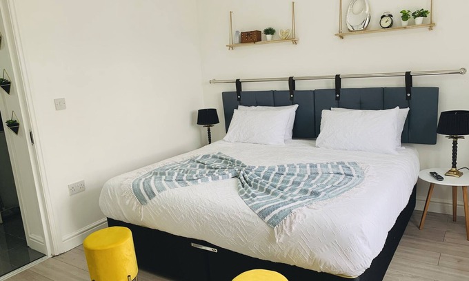 Stonnall Apartment | Cosy 2 bedroom apartment in Birmingham