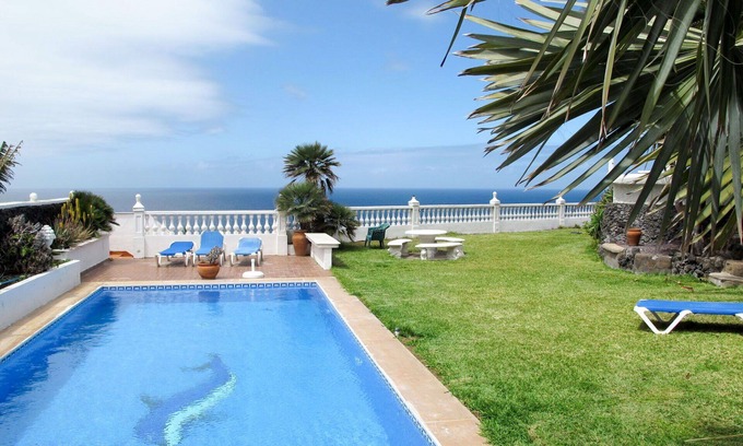 La Matanza de Acentejo Apartment | Cosy apartment for 4 guests with WIFI, pool, TV, patio and parking