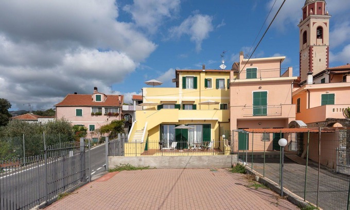 Chiappa Apartment | Cosy apartment for 5 guests with WIFI, TV, balcony and pets allowed