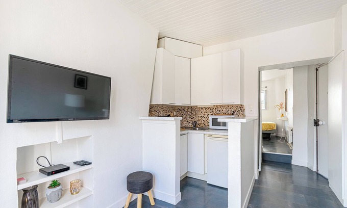 Clichy Apartment | Cosy apartment 5 minutes from Paris