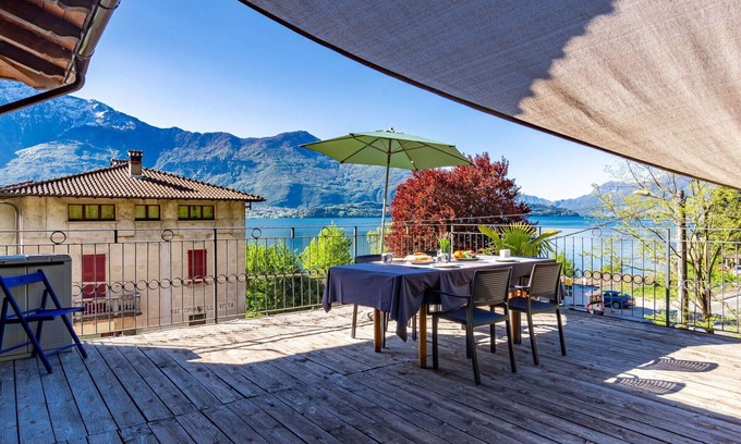 Aurogna Apartment | Cosy apartment for 4 guests with WIFI, A/C, TV and patio