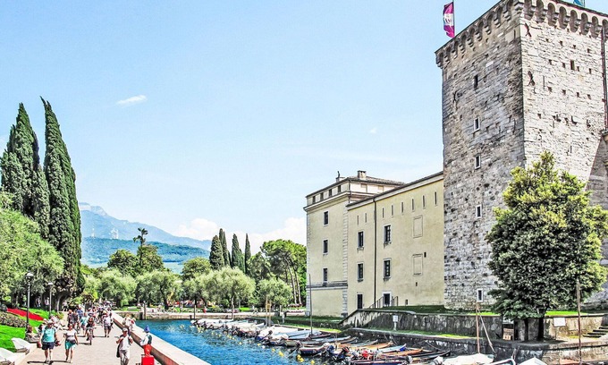 Dro Apartment | Cosy apartment for 4 guests with A/C, WIFI, TV, patio and panoramic view