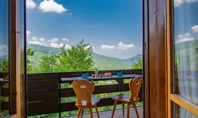 Abetone Apartment | Cosy apartment for 4 people with WIFI, TV, terrace and pets allowed